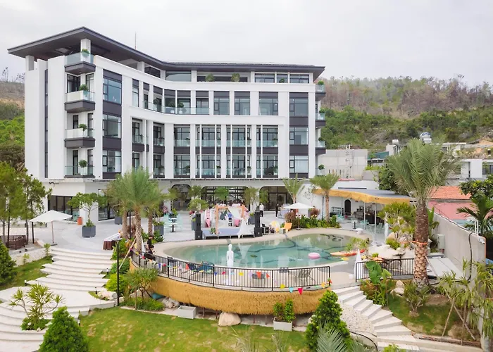 Maremonti Luxury 5 Star Aparthotel