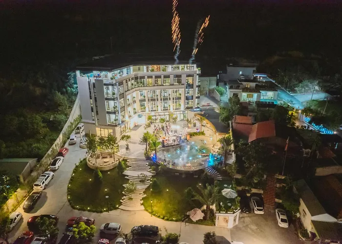 Maremonti Luxury 5 Star Ha Long