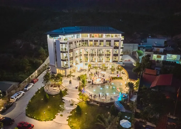 Maremonti Luxury 5 Star Aparthotel Ha Long